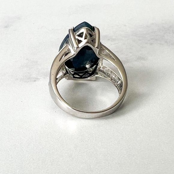 11.00ct Pear Shape Blue Sapphire Rhodium Over Sterling Silver Ring - Size 8 - Picture 4 of 7